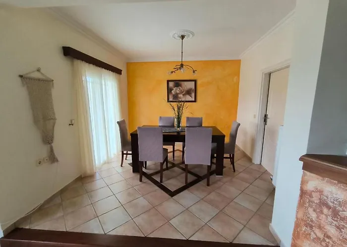 Marina Villa Tsoukaládhes