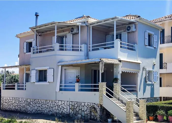 Marina * Tsoukaládhes